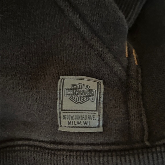 Harley-Davidson Black Hoodie with Gold Logo - Picture 2 of 3